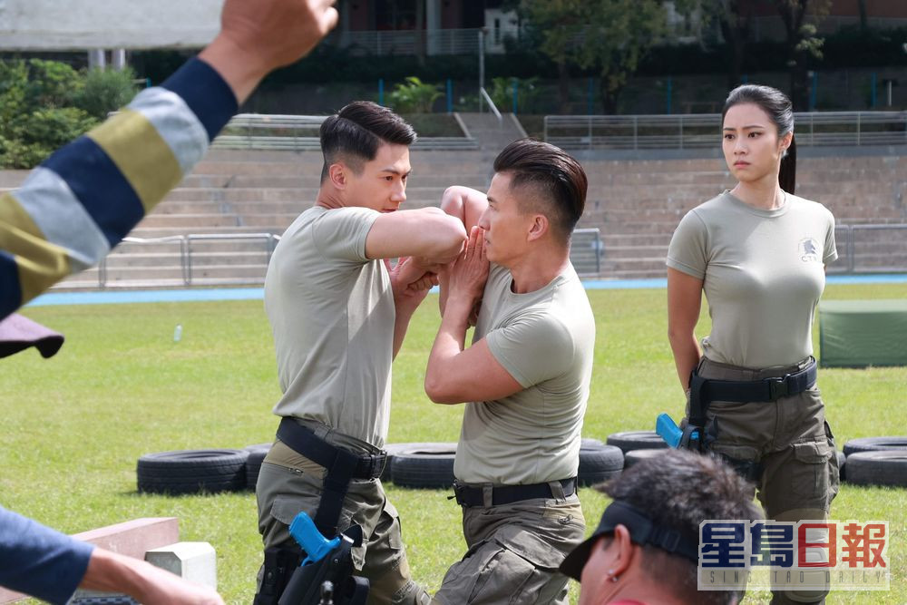 《隐形战队》是陈山聪今年的重头制作之一，也有不少动作场面。