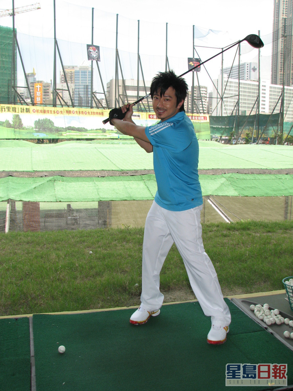 孙耀威以前在港曾出席高尔夫球活动。