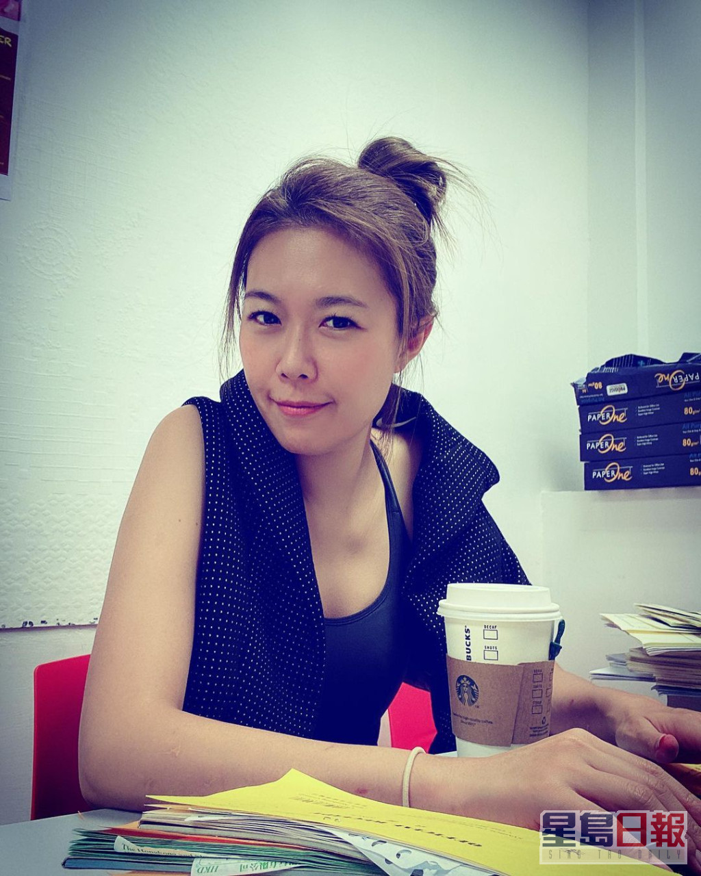 宋芝龄也是圈中的隐形富婆，开设韩文学校、搞韩国移民生意外，近年还成为「轮后」。