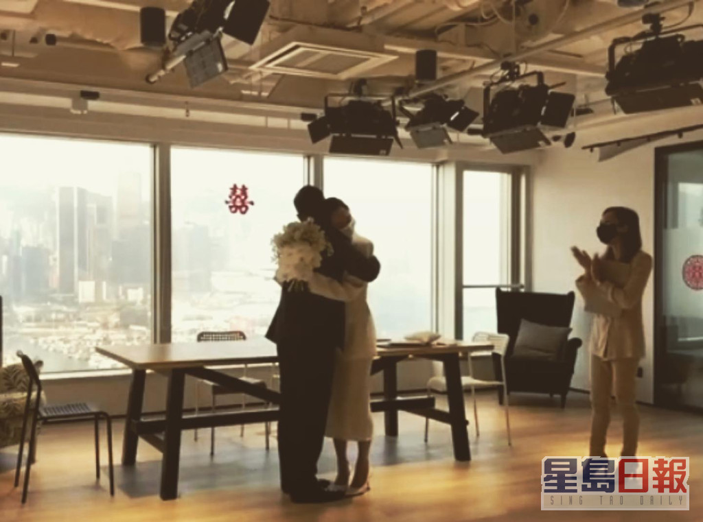 劉鳴煒今日在社交網宣佈婚訊。
