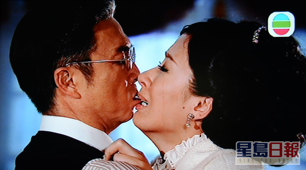 楊茜堯與劉松仁的吻戲曾被批拍得毫無美感。  ​