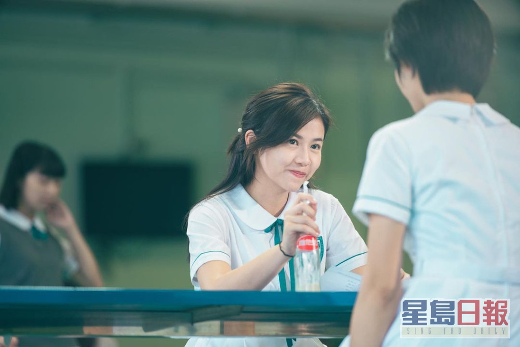 杨偲泳曾演出校园女同性恋电影《喜欢你是你》，当中的学生造型都好得。