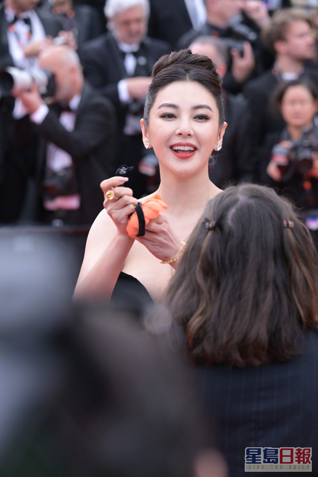张雨绮亦盛装出席康城电影节。