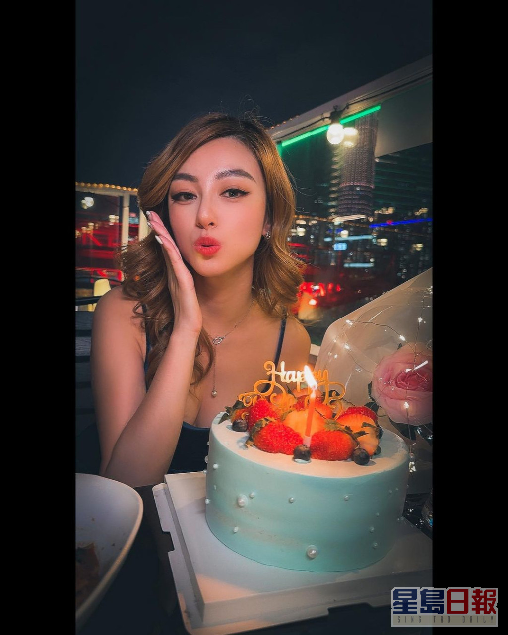 許子萱在今年情人節剛過26歲生日。