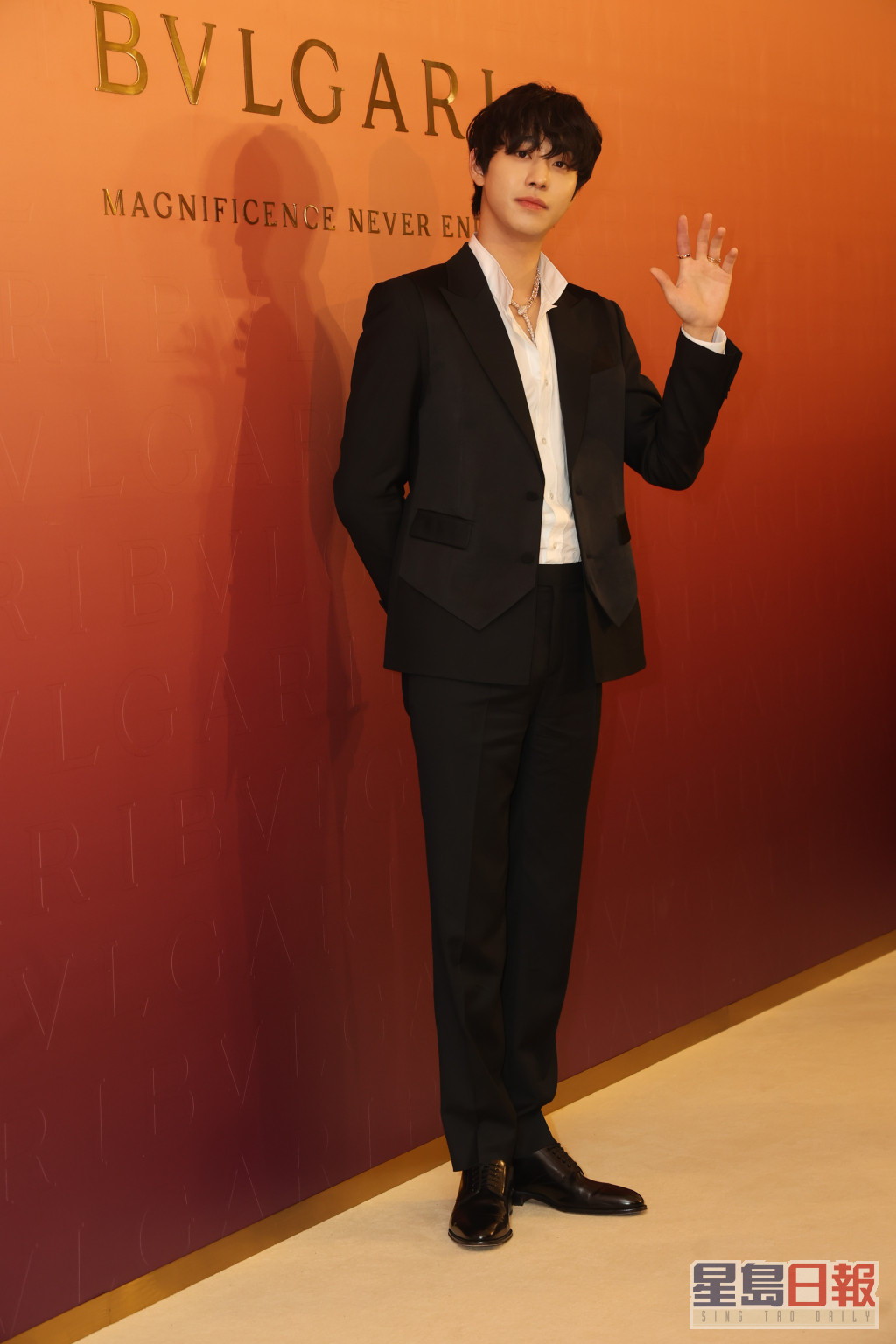 安孝燮憑韓劇《社內相親》爆紅。