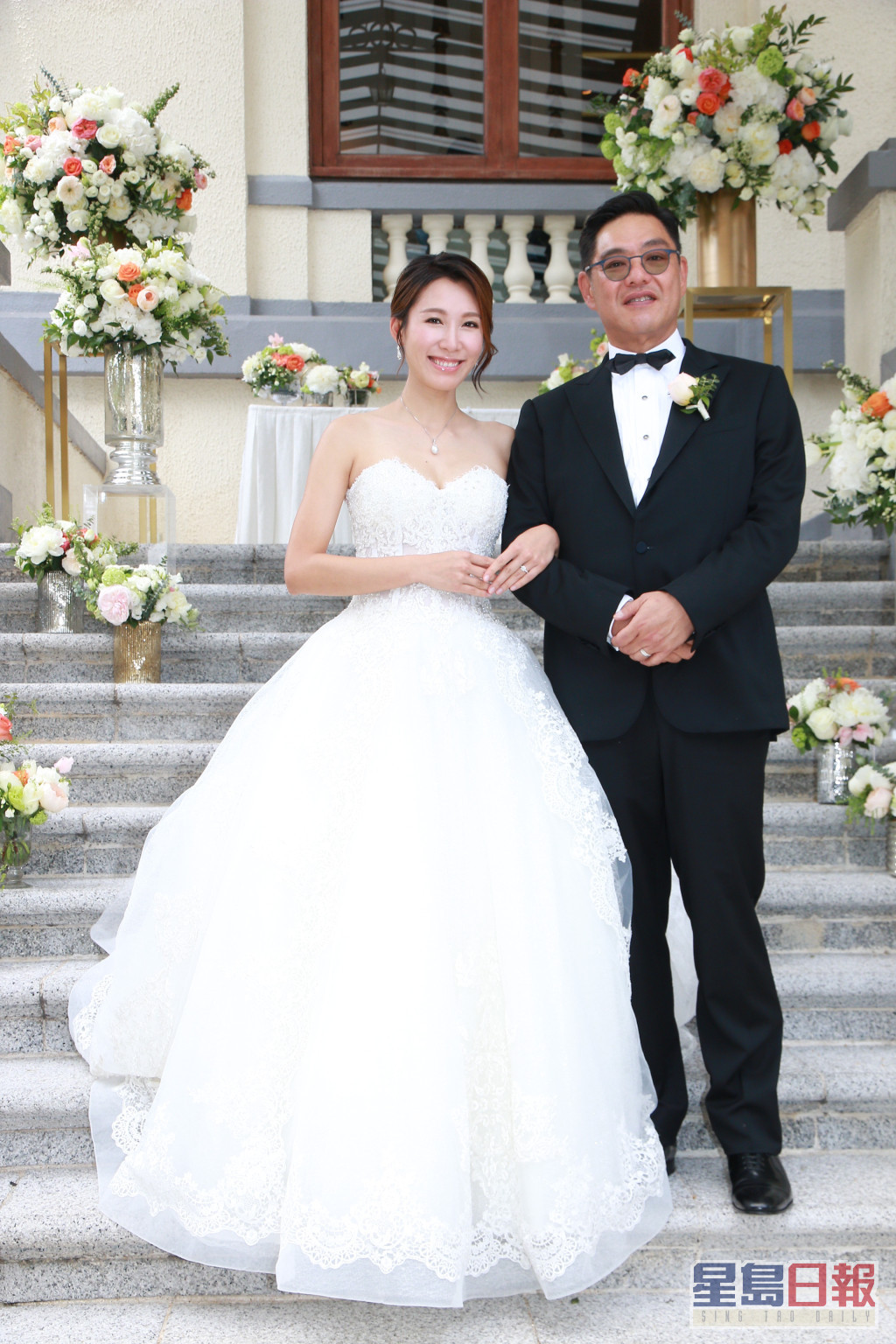 李美慧2018年與百億富商曾文豪奉女成婚。