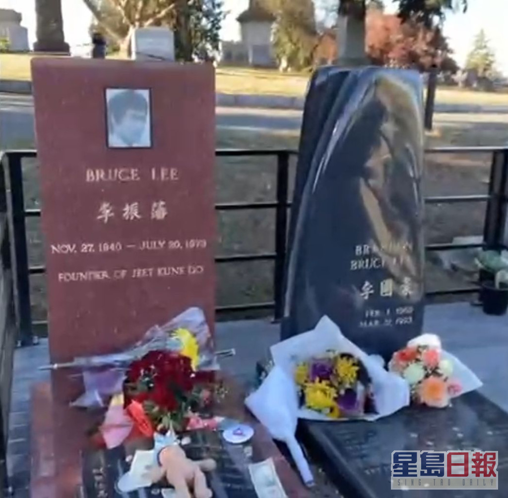 11月27日是李小龍的82歲忌辰，寶寶喺西雅圖期間順道弔唁偶像及其兒子李國豪。