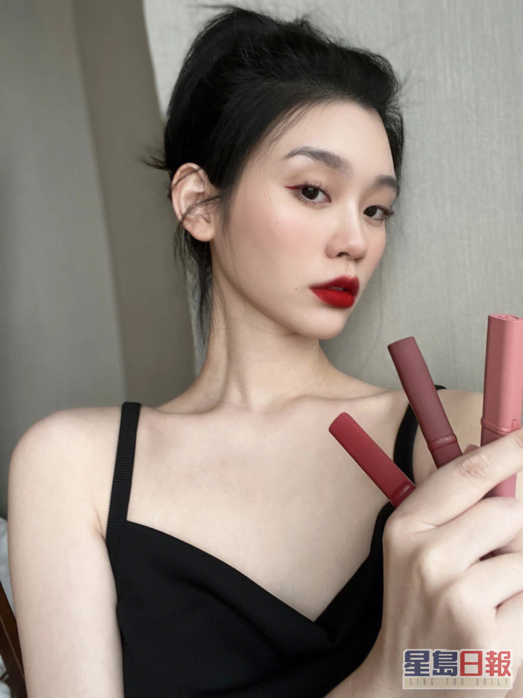 奚梦瑶也有在社交网分享化妆心得。