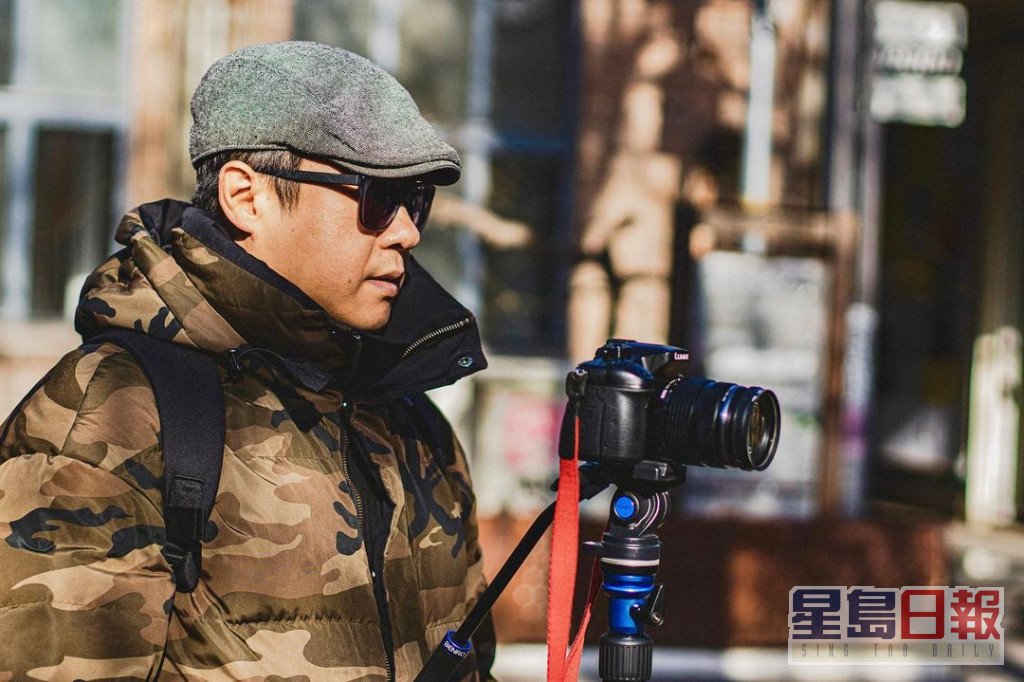 2015年，曾任广告MV导演及摄影师的丁文俊，一度离乡别井飞赴北京打工。