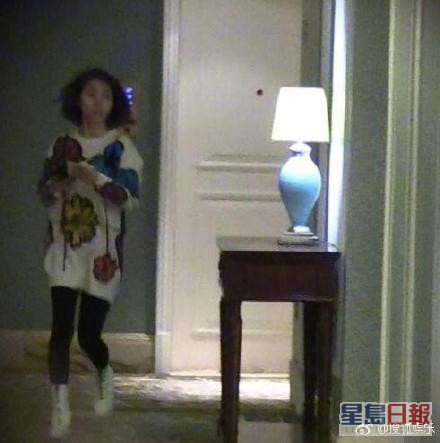 毕滢当时被见到入张丹峰酒店房。