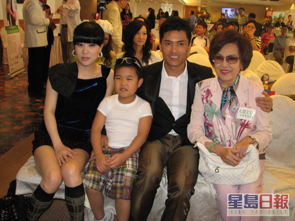 呂良偉與楊小娟昔日經常帶兒子出席公開活動。