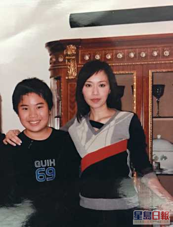 继子陈浚霆当时只有14岁，由顾纪筠一手带大。