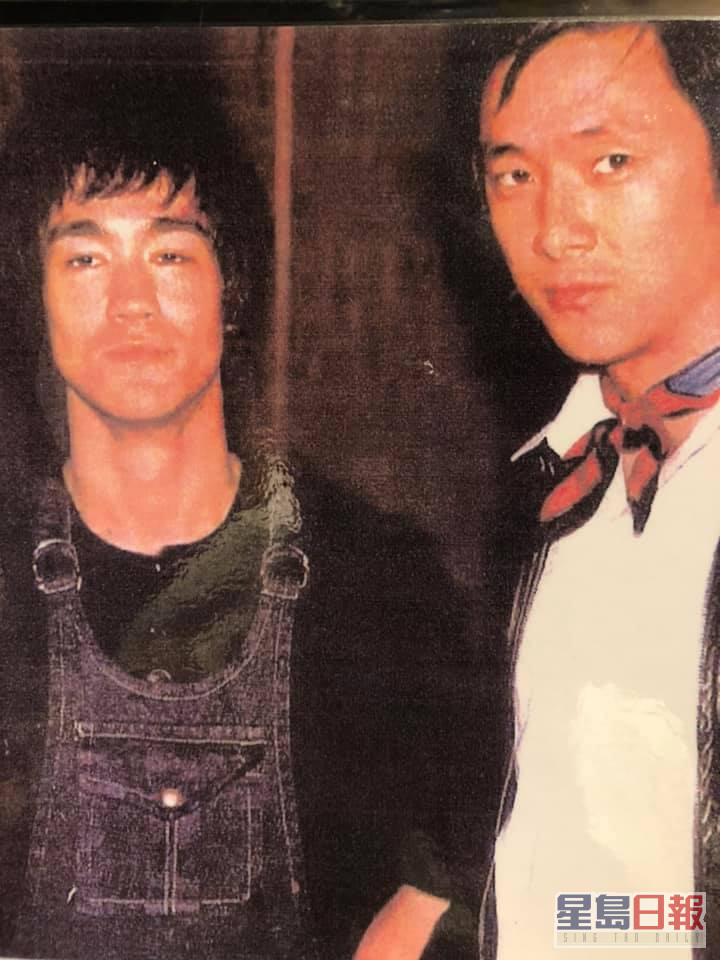 60年代憑《獨臂刀》晉身武打巨星的王羽（右）、與李小龍惺惺相惜。