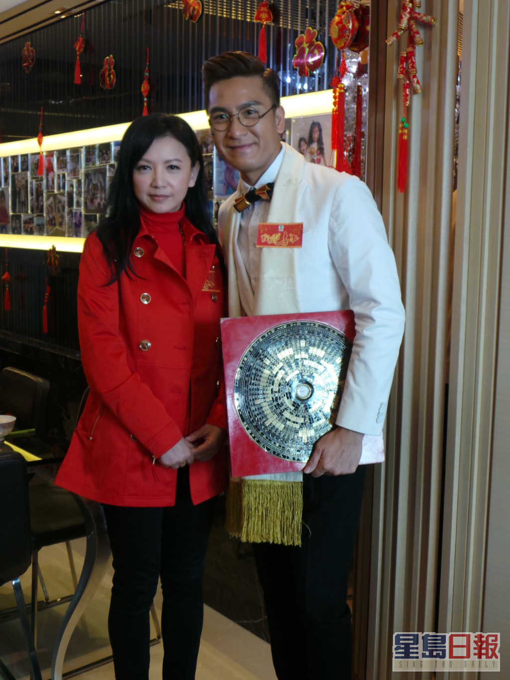马国明与曾华倩2015年在新年节目再度公开碰面，亦毫无尴尬公开大方合照。