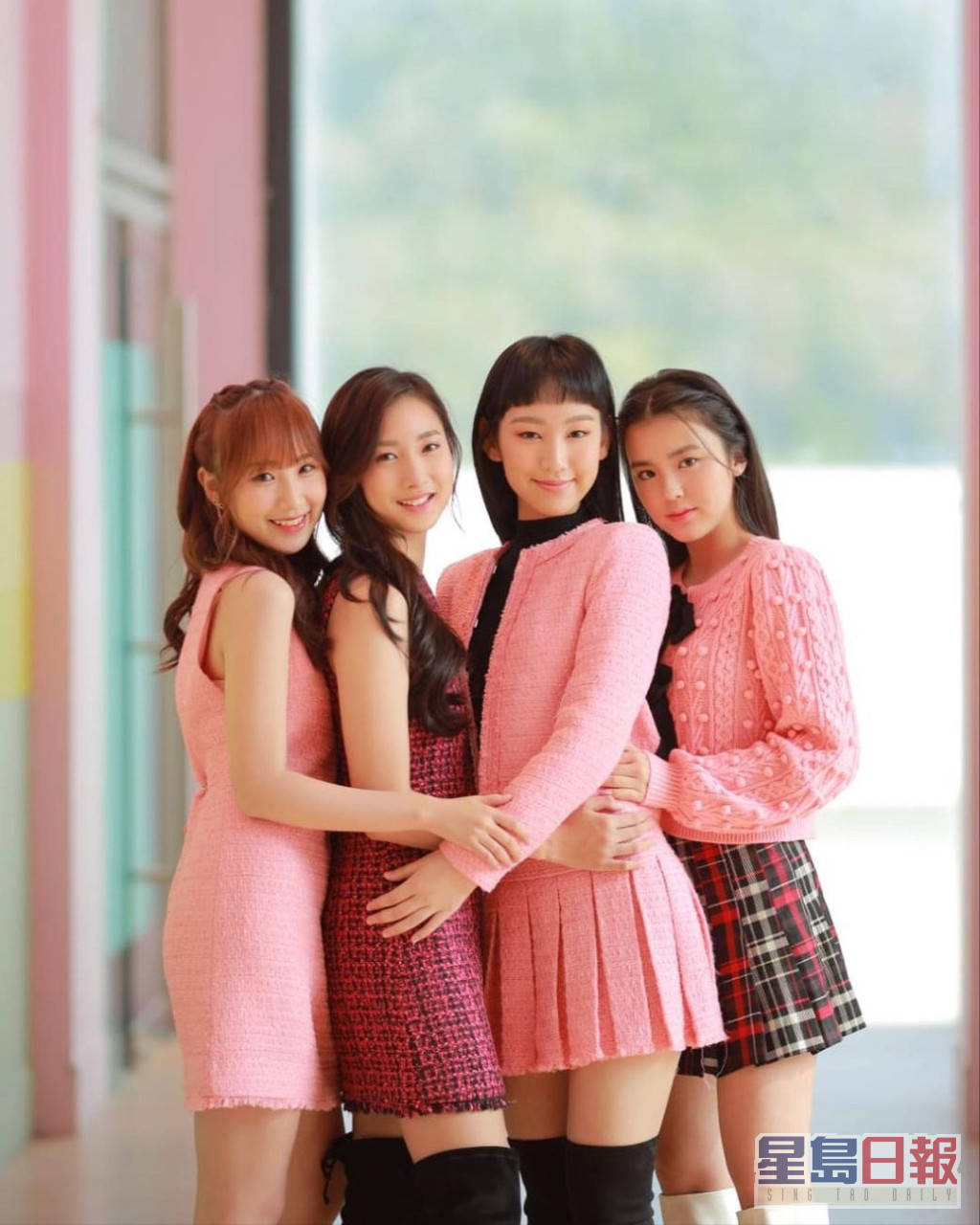 2021年11月，Yumi鍾柔美與炎明熹、姚焯菲、詹天文組成女子組合After Class，並推出團歌《要為今日回憶》，之後四人一起主演TVB劇《青春本我》。
