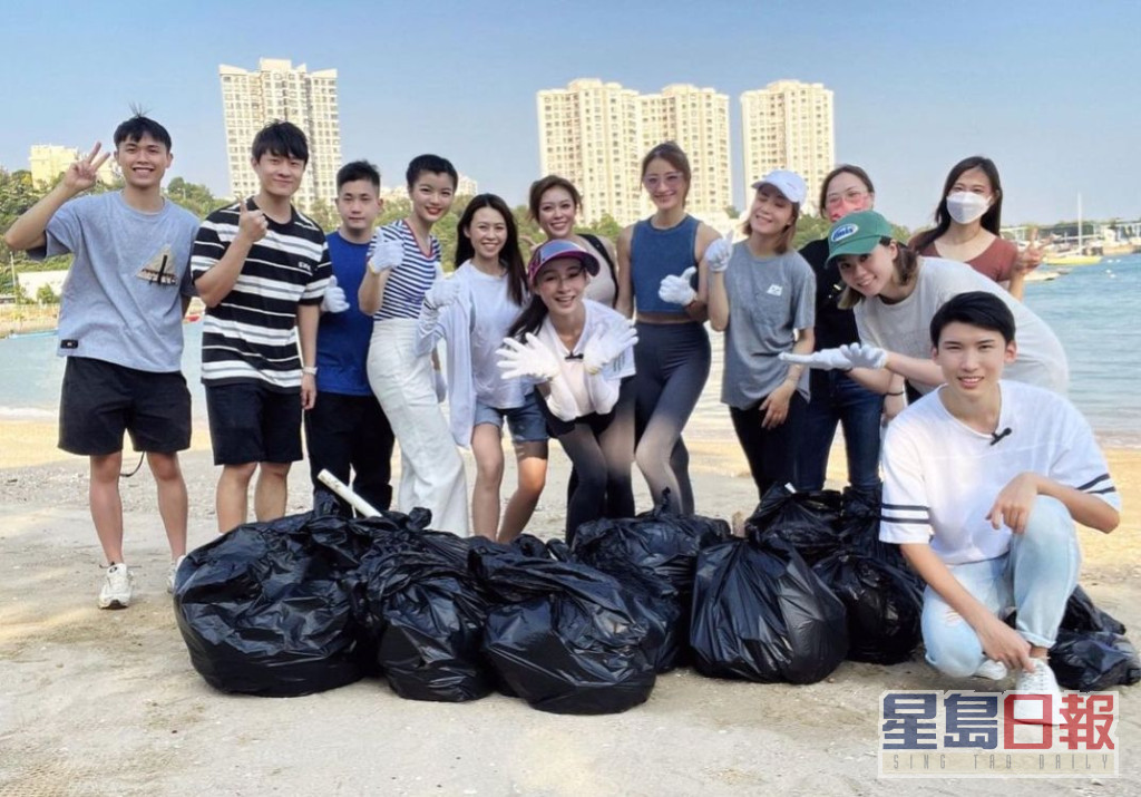 去年10月，Denice第一次自己搞慈善活动，相约朋友到沙滩执垃圾。