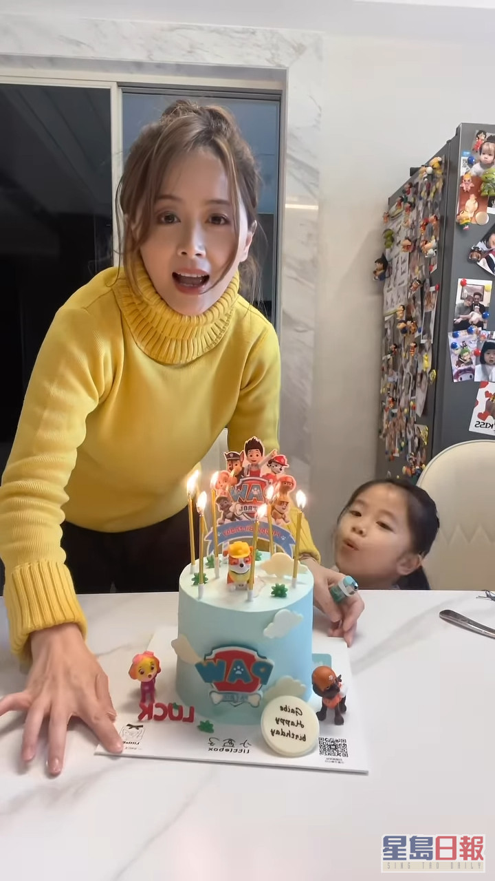 姚樂怡近日為女兒吳芊憧（Gaibe、乳名小雞髀）慶祝7歲生日。