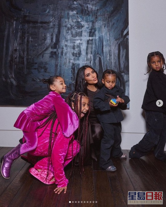 Kim与Kanye去年2月入纸离婚，二人育有4名子女。