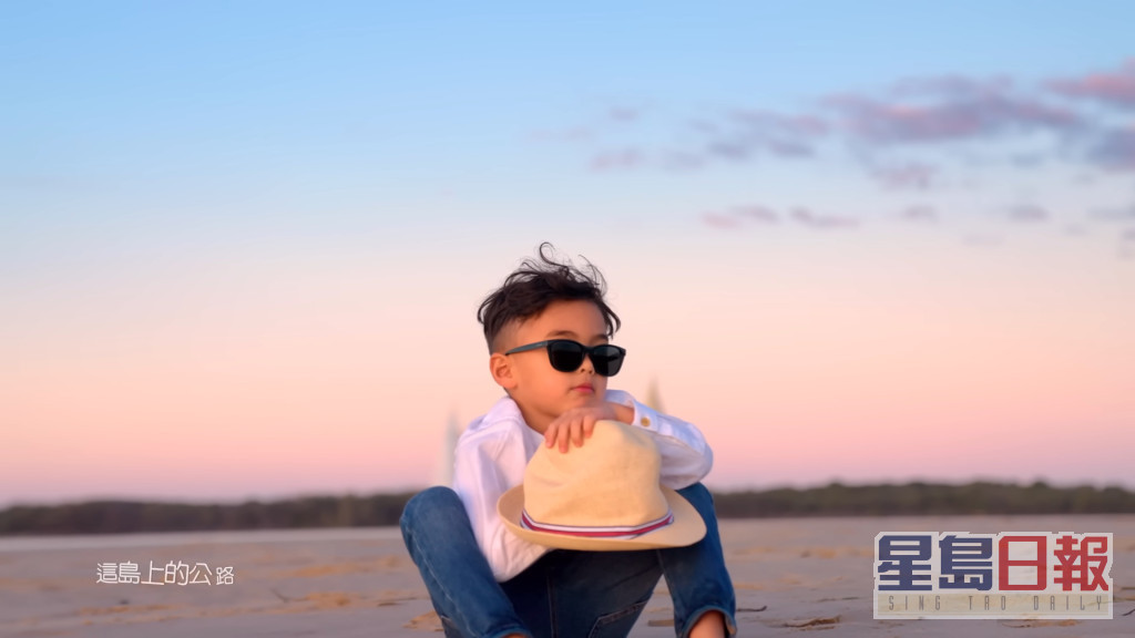 今年8月周杰倫推出新歌《粉色海洋》，有5歲囝囝Romeo出鏡。