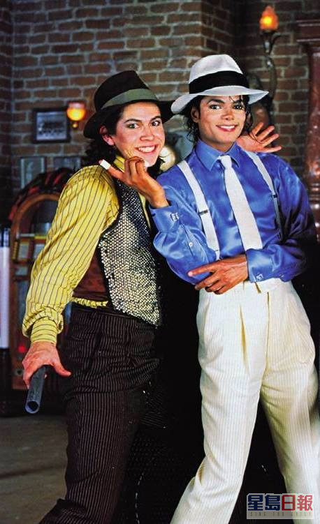 Bruno與MJ又在《Thriller》、《Beat It》MV中合作。