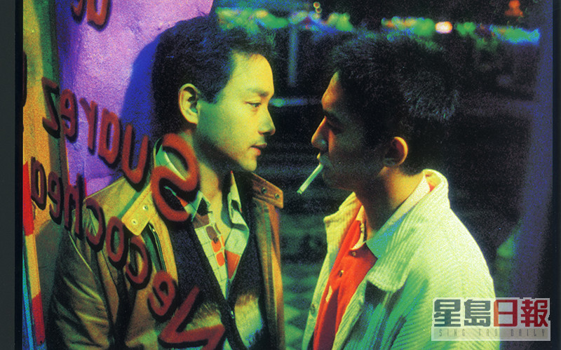 《春光乍泄》不只同性恋，同时涉及当时港人关注的回归、身份认同、移民等问题，成为历史华语片的必睇作品之一。