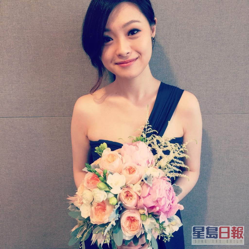 饶慧珊毕业于香港树仁大学新闻与传播学系。