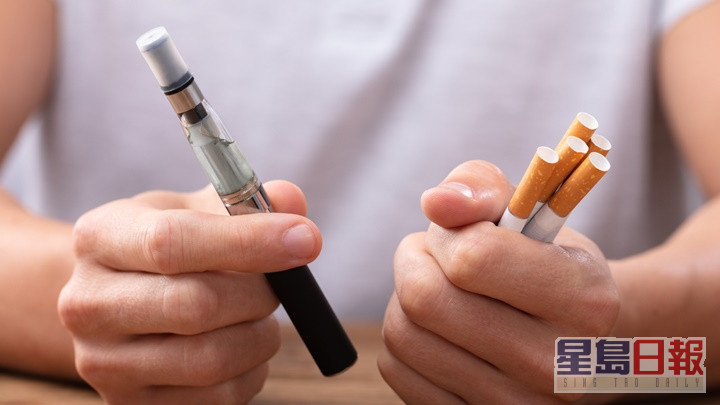 医学界一直质疑电子烟对人体健康危害，并不比传统烟草低。iStock示意图