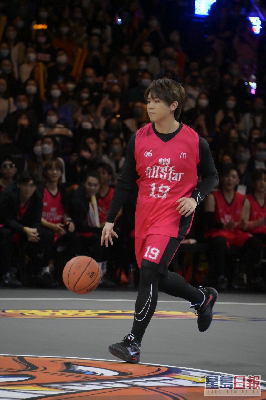 姜涛上周五（11日）参加《903AliStar篮球赛》。