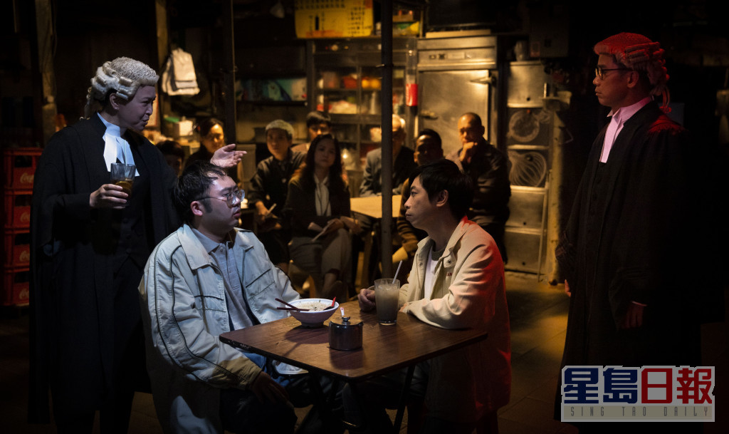婉華近年最欣賞港產片《正義迴廊》，大讚導演何爵天拍得好、麥沛東及楊偉倫演得好。