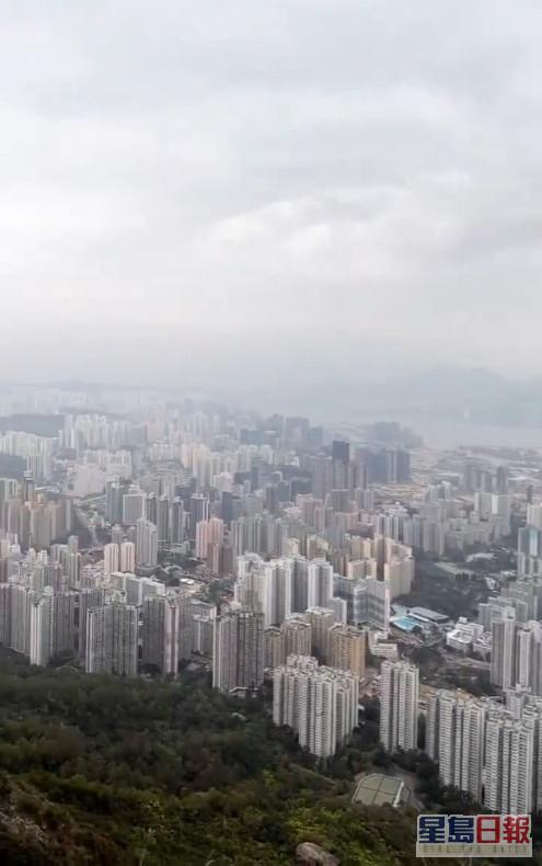 香港城市景觀與大自然融為一體，對不少外國人來說非常特別。