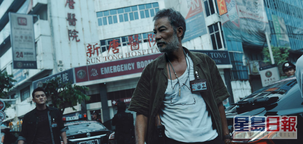 8億票房 華哥演出嘅電新片《誤殺2》喺內地累積咗8億票房，片中華哥飾演一位平凡嘅老警員。
