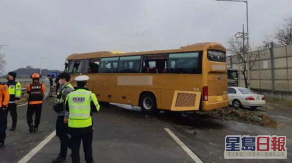 《朝鲜精神科医生刘世风》剧组今早往坡州开工的途中，与拖车发生相撞。