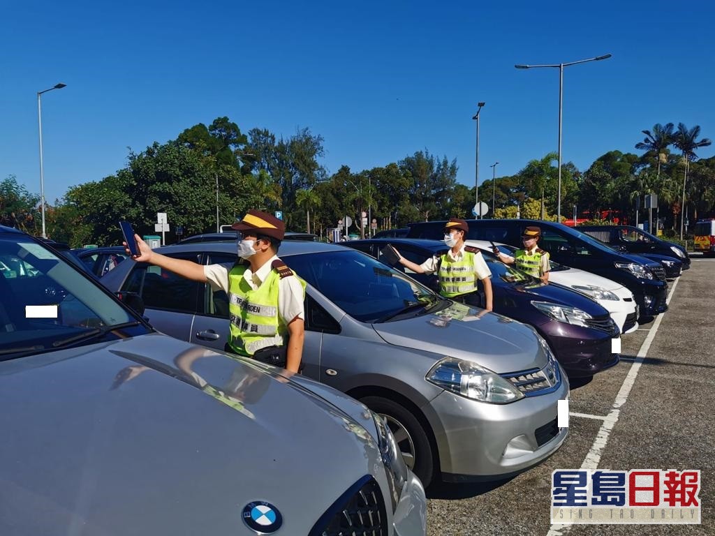警方明起于将军澳警区加强打击交通违例。图:警方提供 