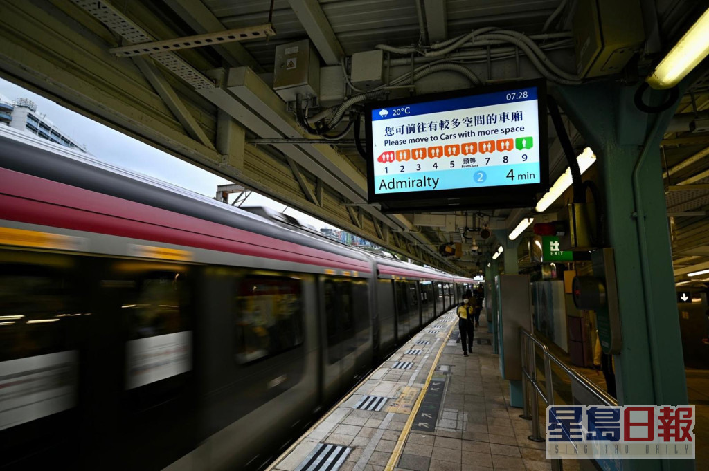 田北辰认为东铁乘客高峰期时段有所改变。