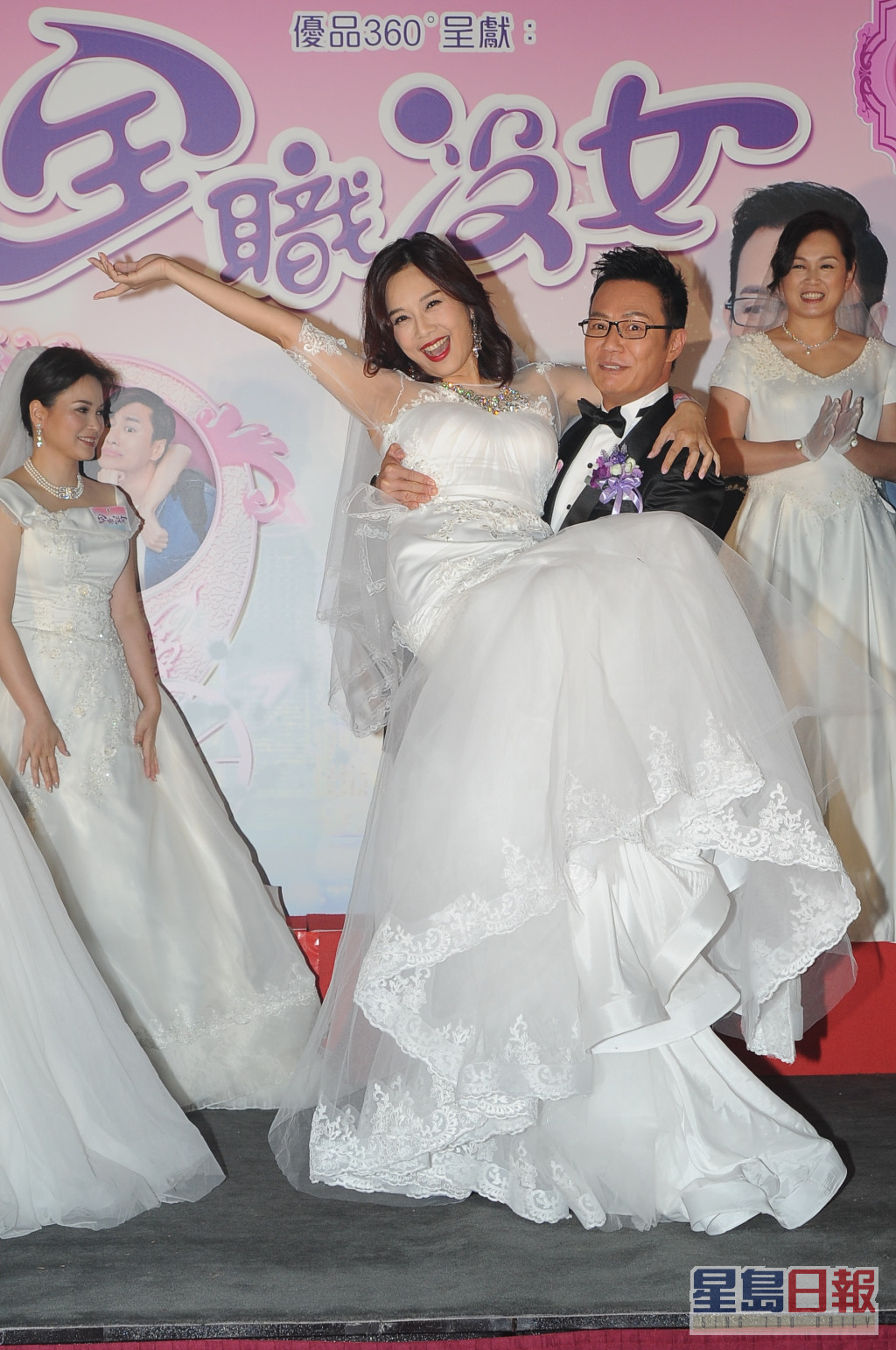 2017年陈松伶拍摄无綫剧《全职没女》，令她再受香港观众关注。