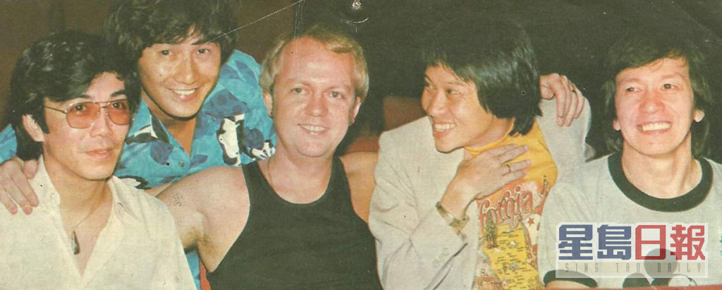 1967年时，Joe Junior(右一)、许冠杰(左二)和泰迪罗宾(右二)等都系当红歌手。