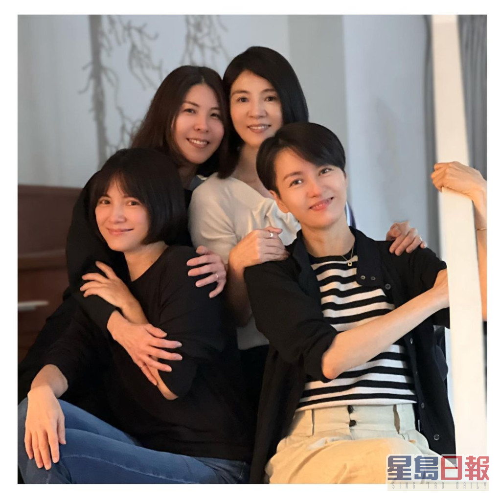 李心洁及梁咏琪到台湾工作，杨采妮特别到当地，与二人及许茹芸聚会。