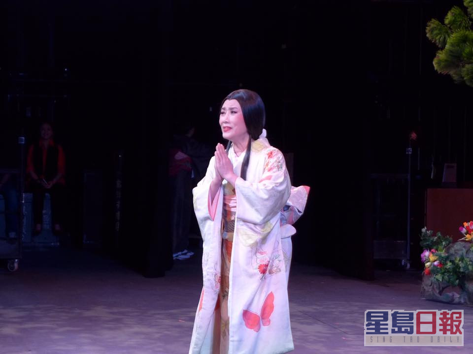 2016年阿姐与罗家英演出粤剧《蝴蝶夫人》，当时白雪仙也有捧场。