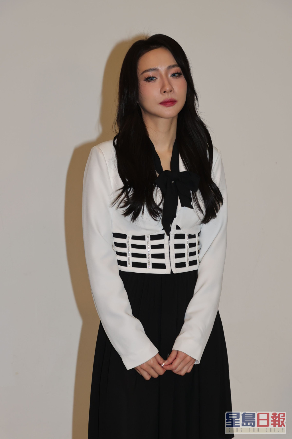 菊梓喬表示演唱會上會挑戰性感極限。