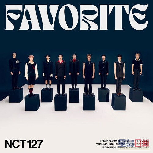 NCT 127去年10月推出的《Favorite》封面。  ​