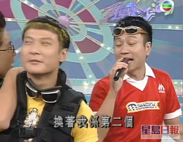 黎耀祥90年代上不同節目模仿羅文。