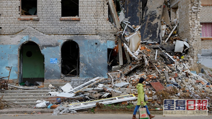 自俄軍入侵以來，烏克蘭多個城鎮到被炮火波及，大量建築物被摧毀。路透社資料圖片