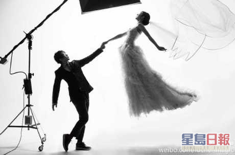 两人2015年在北京领证结婚。