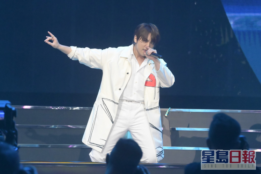 姜涛当晚于叱咤台上的表现引起不少网民讨论。