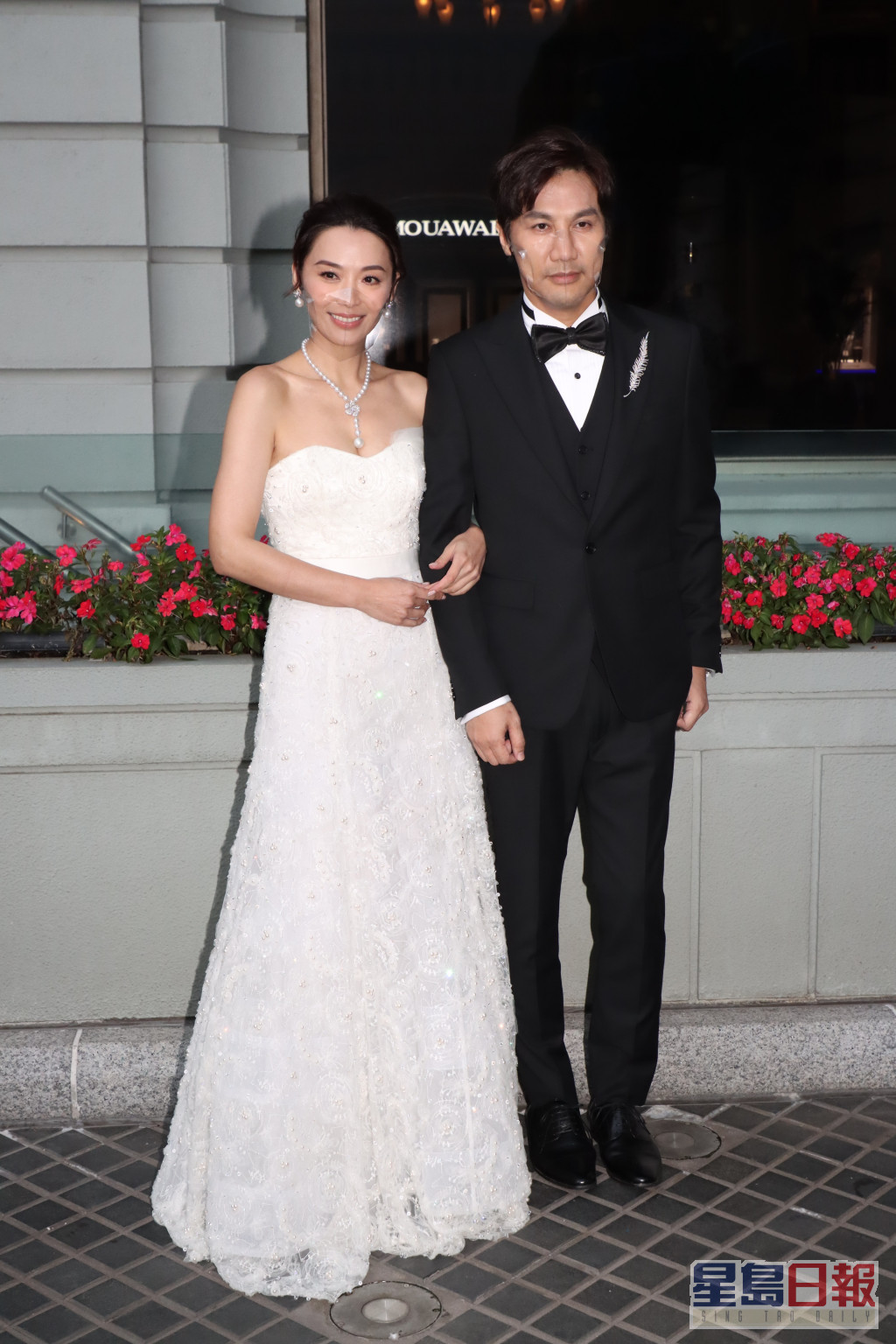 陳煒與醫生老公陳國強今日在尖沙嘴一間酒店舉行婚宴。