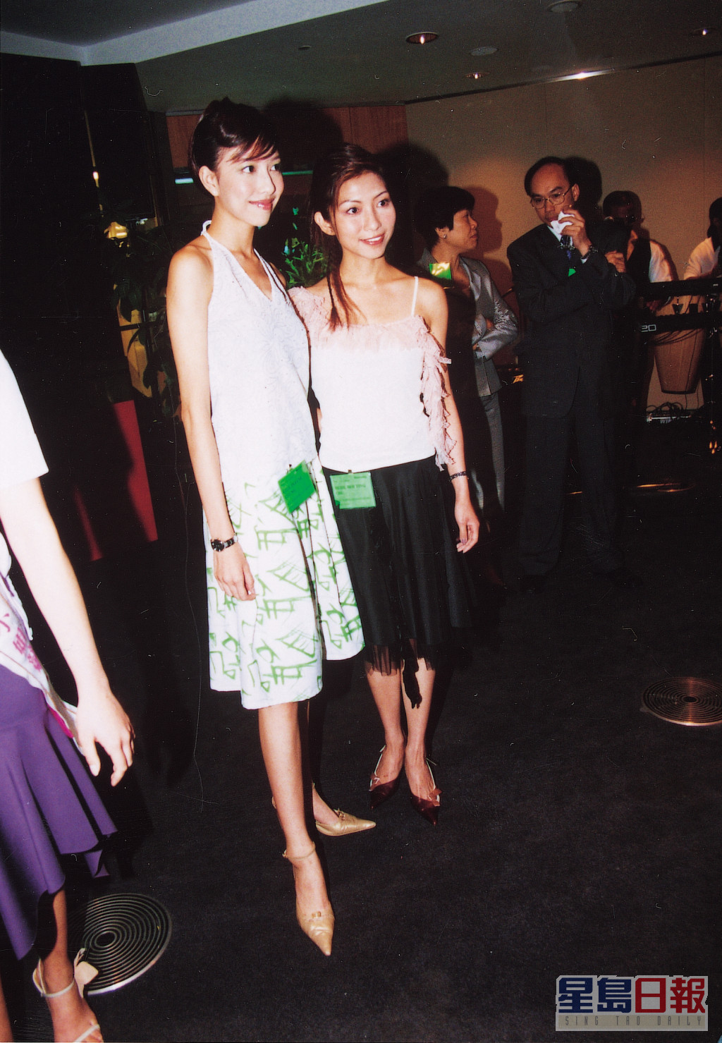 锺沛枝（左）加入TVB后主要做主持。