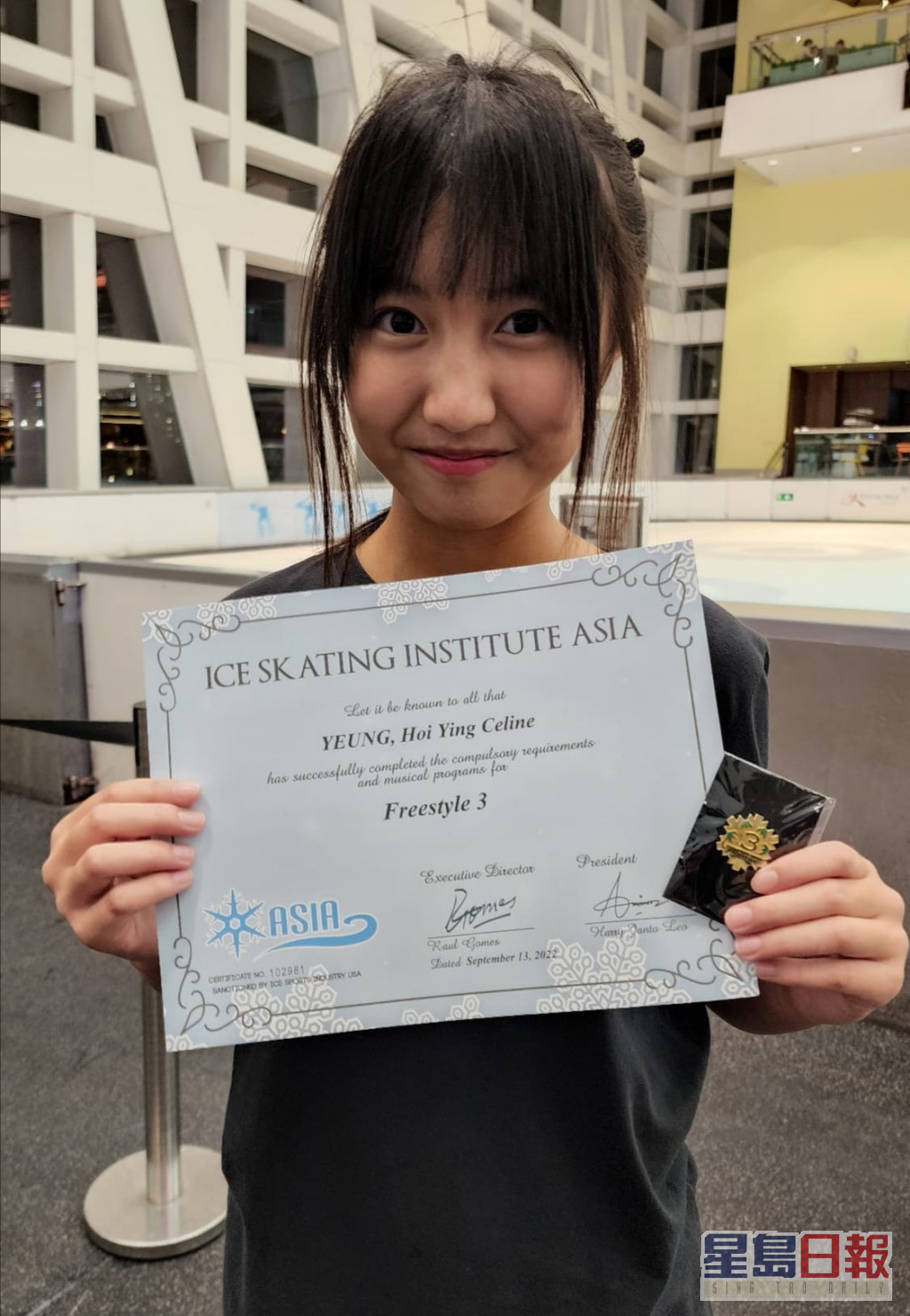 另外她更在早前她获得「香港冰壶杯2022」U16冠军和曾夺ISI香港滑冰赛2022第2名。