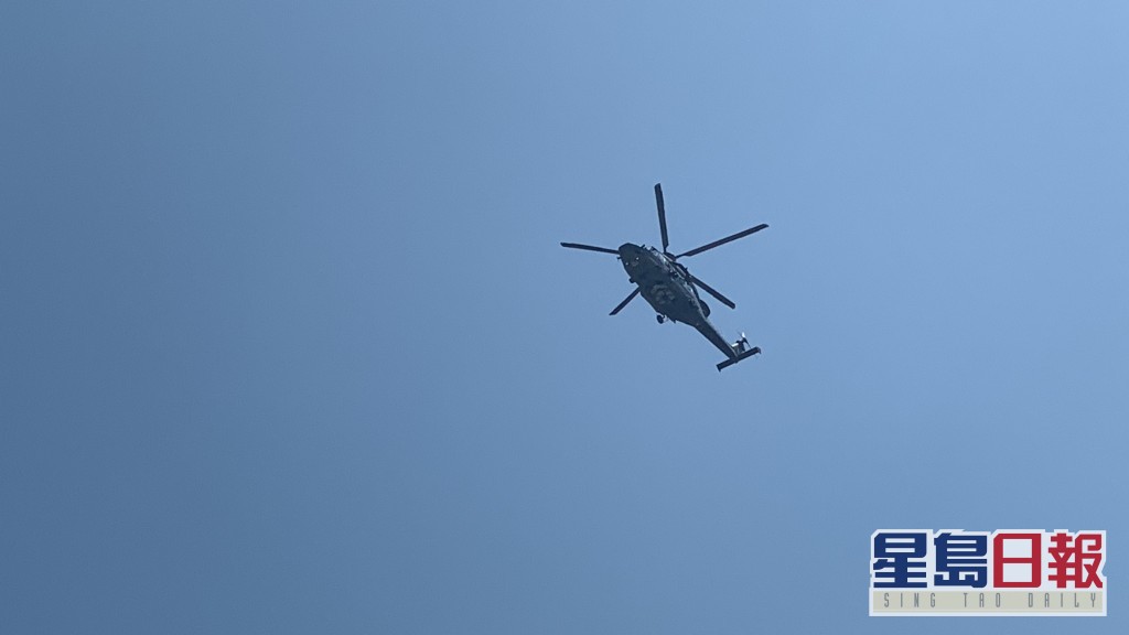 政府飛行服務隊直升機奉召到場。