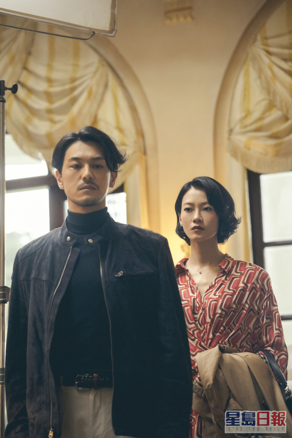 栢天男和廖子妤演的「锺氏夫妇」，戏中最终因行贿罪及谋杀罪分别被廉政公署及警方拘捕。