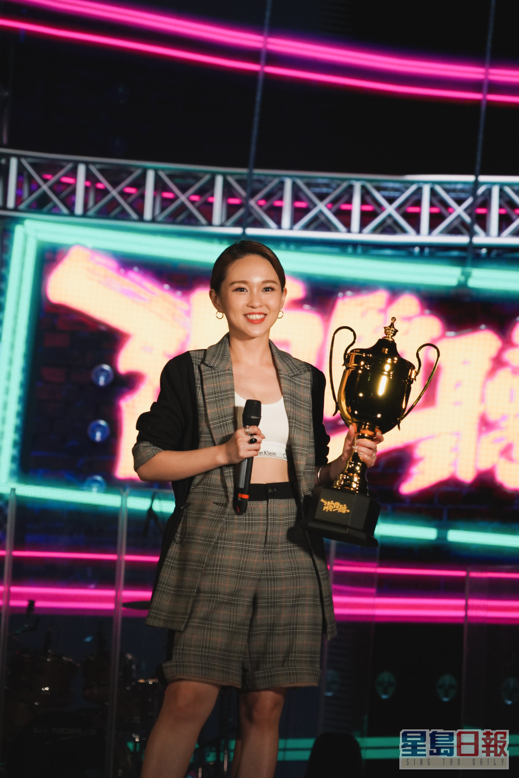 早前Karen參加TVB《演鬥廳》，開心成為「MVP」。 